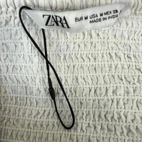 Zara Embroidery Mini Skirt Boho Chic Size Medium - Picture 3 of 4